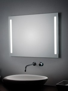 Espejo doble con iluminación lateral